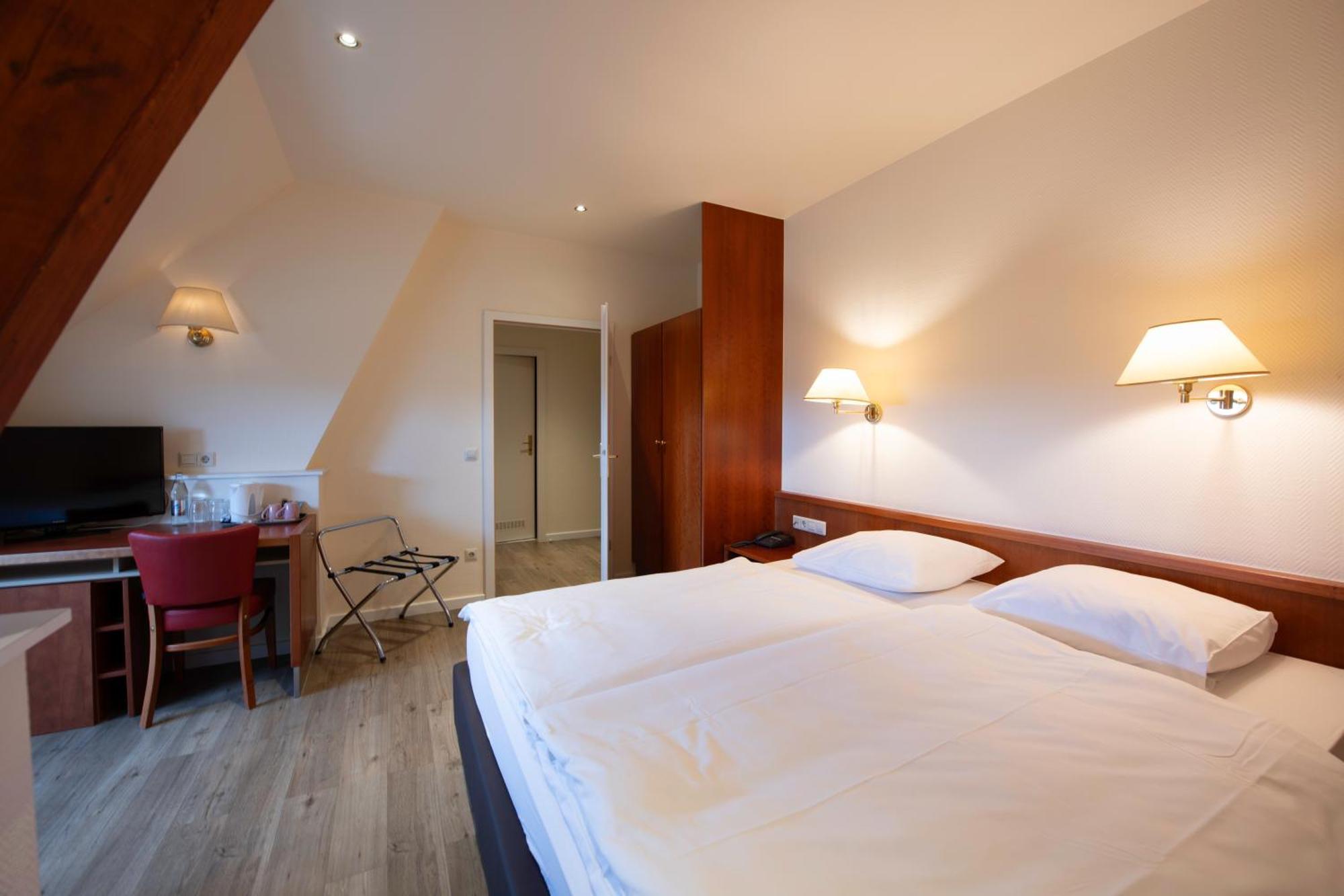 L'Hotel Et Restaurant Du Golf De Clervaux Eselborn Eksteriør billede