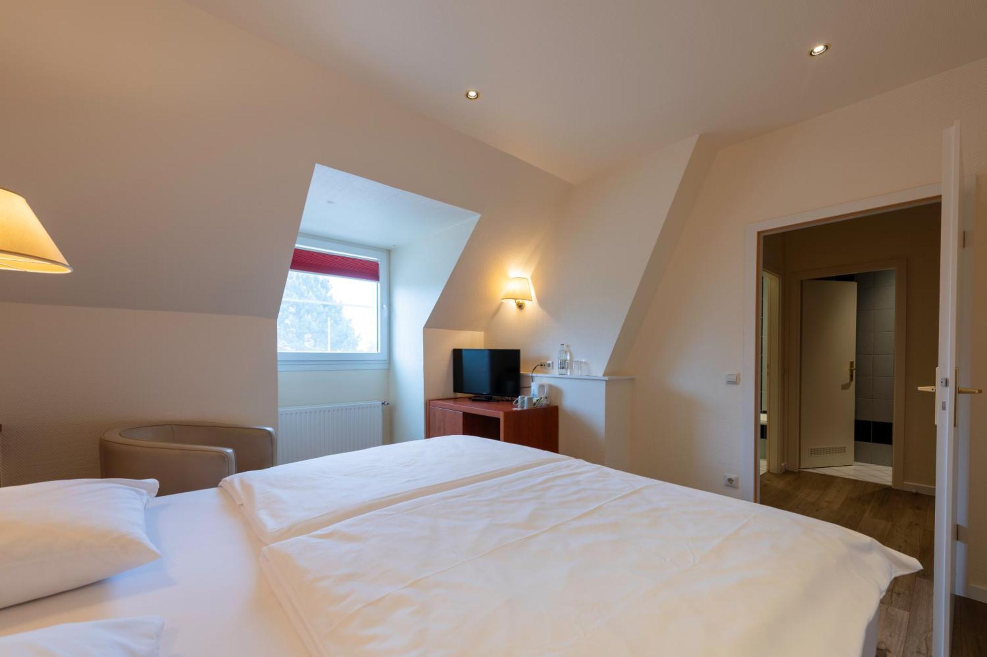 L'Hotel Et Restaurant Du Golf De Clervaux Eselborn Eksteriør billede